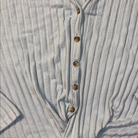 Yarn & Sea Ribbed Button Up Twist Front - Picture 5 of 6